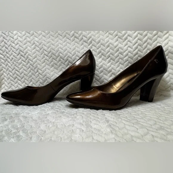 Etienne Aigner Haven Metallic Bronze Patent Heels Size 9M - Picture 7 of 14